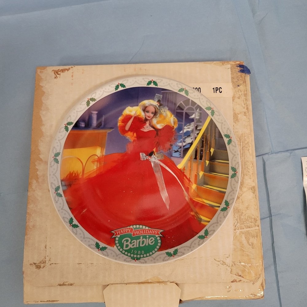 Barbie Limited Edition Collector's Plate Happy Holidays 1988 By Enesco